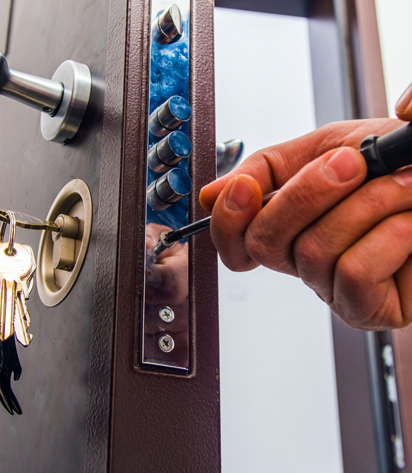 Emergency locksmith services